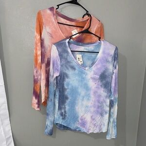 NWT Aeropostale long sleeve seriously soft perfect V size medium bundle